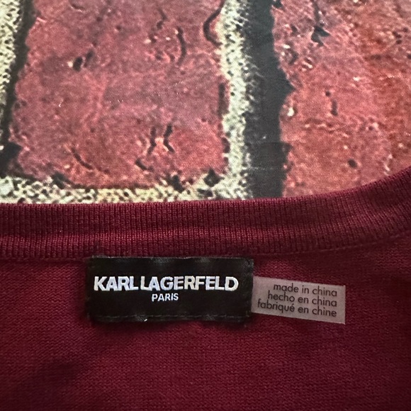 Karl Lagerfeld blouse
Approx size L
Pit to pit: 22”
Length: 25” - Picture 4 of 5